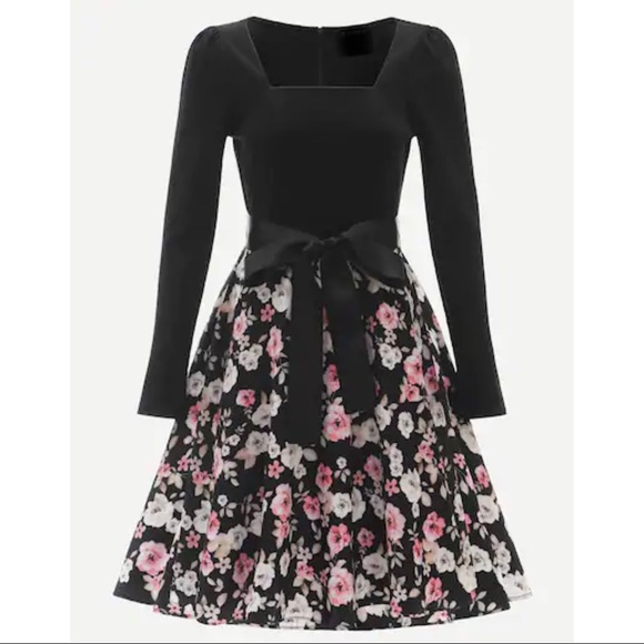 Sweet Square Neck Belted Floral Dress - Picture 2 of 6